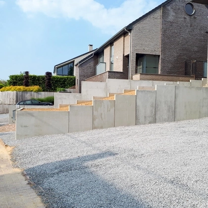  CLF10GS KEERWANDEN, tuinaanleg, betonnen keerwanden, architecten, CBS Beton, infra, Prefab betonnen wanden 7