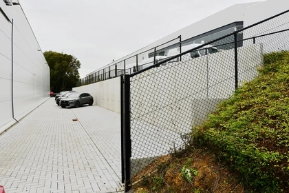 2 Meter lange CLF10GS L-Wände für ein Citroën-Garage, CBS Beton