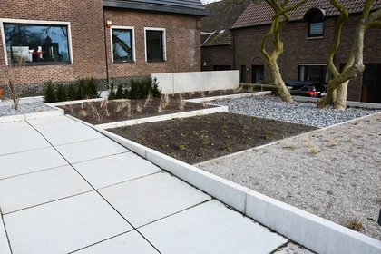 Oprit, voortuin, keerwanden, betonnen keerwanden, CBS Beton, betonplaten 1