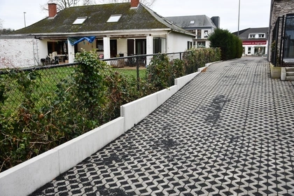 Cbs Beton, keerwanden, Parking, prefab beton, Wielsbeke, grondwerken, architecten
