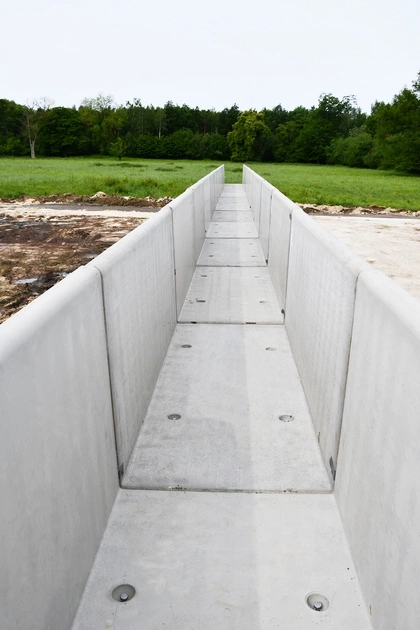 H-Wanden, Sleufsilowanden, Silo Couloir, Fahrsilowände; H-wande, CBS BETON