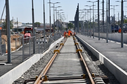 Perronboorden station van Mantes-la-Jolie