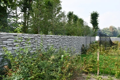 Muren met structuur, prefab betonwanden, CBS Beton, keerwanden