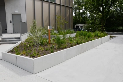 Trappen, Prefabbeton, CB Beton, stapstenen, L-Keerwanden, Campus, Murs en L, Marches de sol