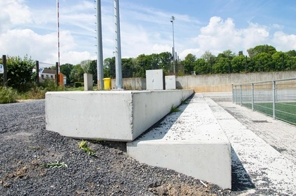 ZITBANKEN & TRIBUNES, Betonnen zitbanken, CBS Beton, traptreden 3