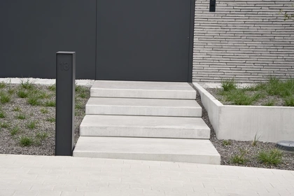 CLF10GS keerwanden, stapstenen, CBS Beton, Villa, Architectuur, 4