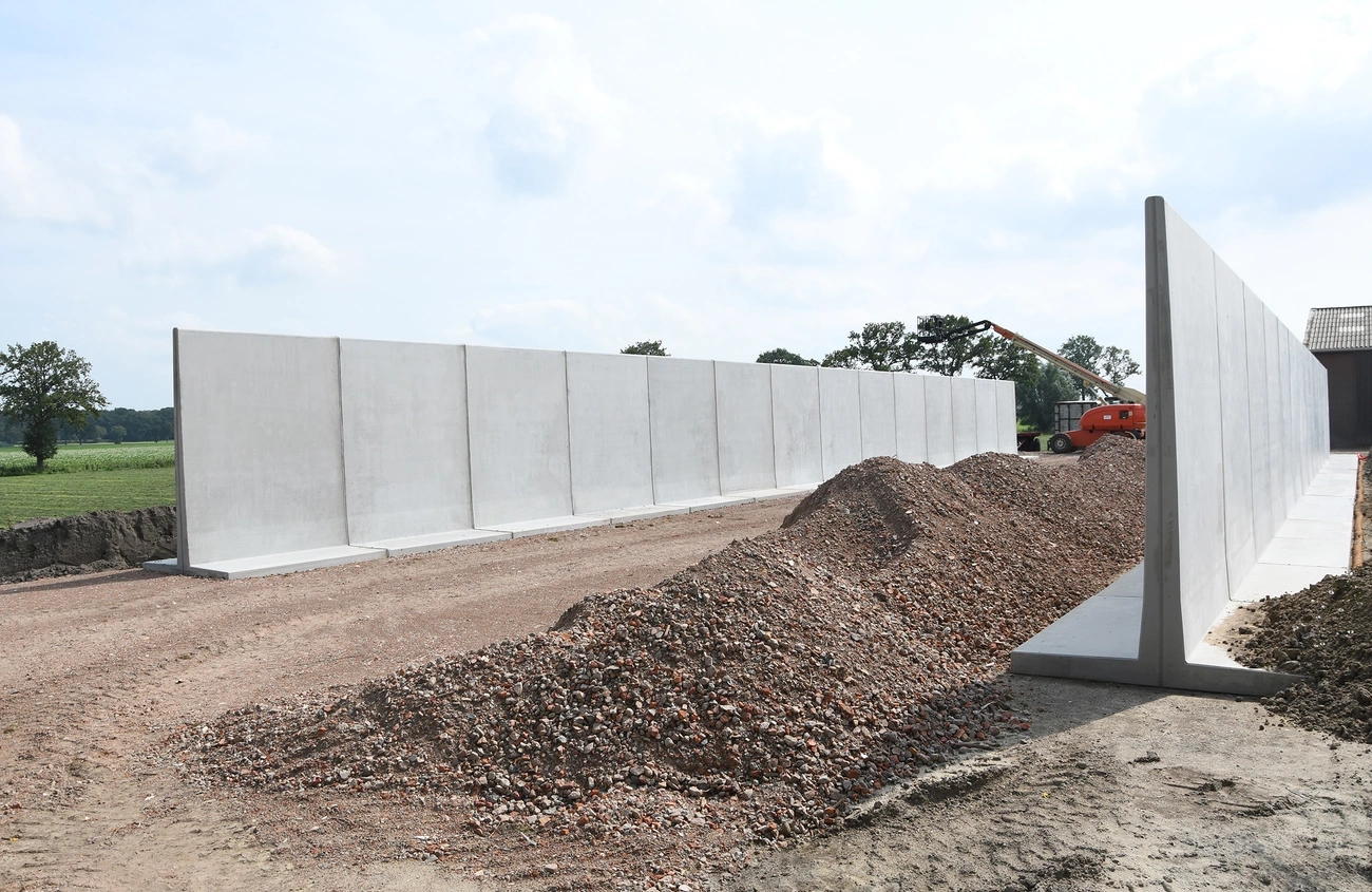 #Landbouw hashtag#sleufsilo hashtag#silowanden hashtag#keerwanden hashtag#opslag hashtag#CbsBeton hashtag#Agri hashtag#SiloCouloir hashtag#MursDeSoutènment hashtag#BetonStützwand hashtag#Agriculture hashtag#Landwirtschaft