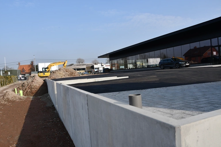 Betonnen Keerwanden, parking, boordstenen, CBS Beton, Wielsbeke 2