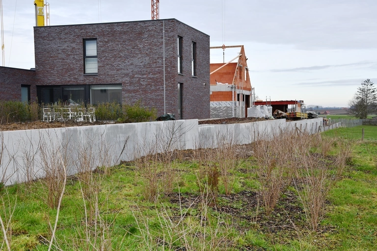Keerwanden, betonnen keerwanden, hoogteverschil, CBS Beton, prefab betonnen wanden 1