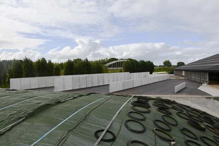 keerwanden, murs de soutènement, U-wanden, Sleufsilo, Landbouw, CBS Beton, Wielsbeke 2